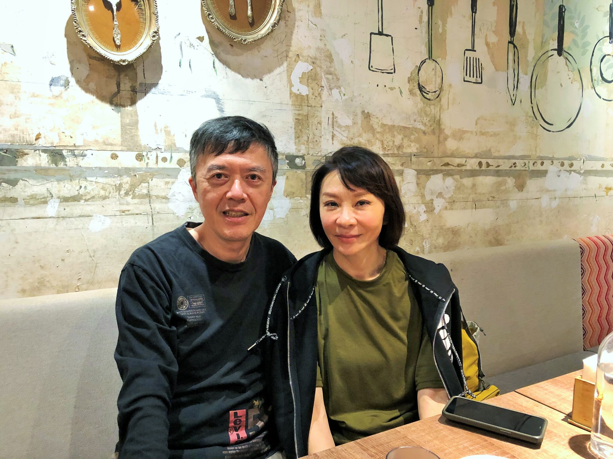 [圖輯]合照：呂薔、曹雅雯、李文瑗、范怡文、中華音樂人交流協會春酒 | 陳樂融自選輯